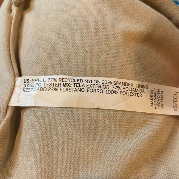 WHBM One Piece NWT Women's X-Small Mandala Swim Poolside O-Ring Back Cut Out - Picture 11 of 11